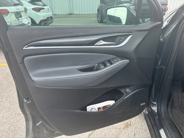 Used 2020 Buick Enclave Essence w/ Sound and Sites Package FWD image 13