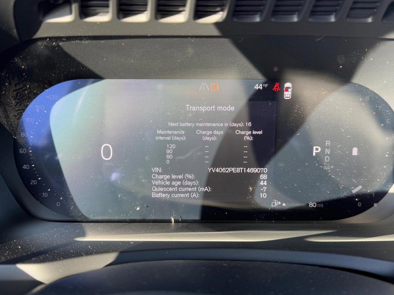 New 2026 Volvo XC90 B6 Plus w/ Protection Package Premier image 15