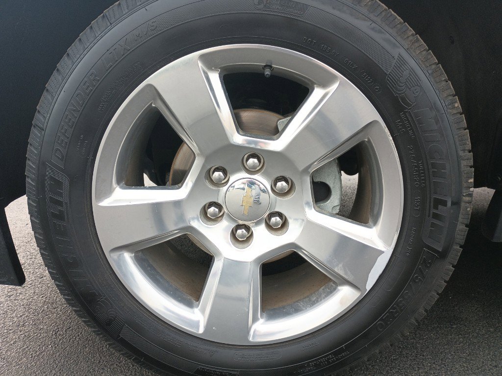 Used 2017 Chevrolet Tahoe LS w/ All-Season Package image 37