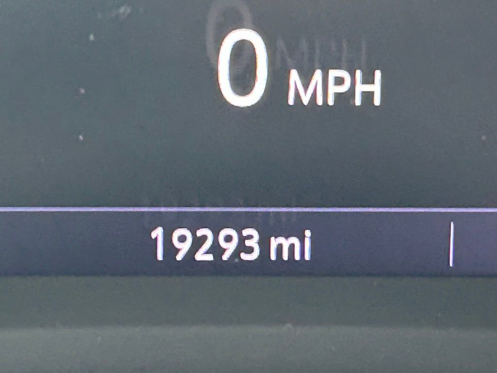 Used 2021 Chevrolet TrailBlazer RS w/ Technology Package image 25