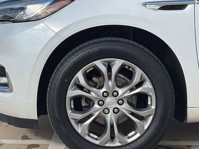 Used 2020 Buick Enclave Avenir w/ Avenir Technology Package image 5