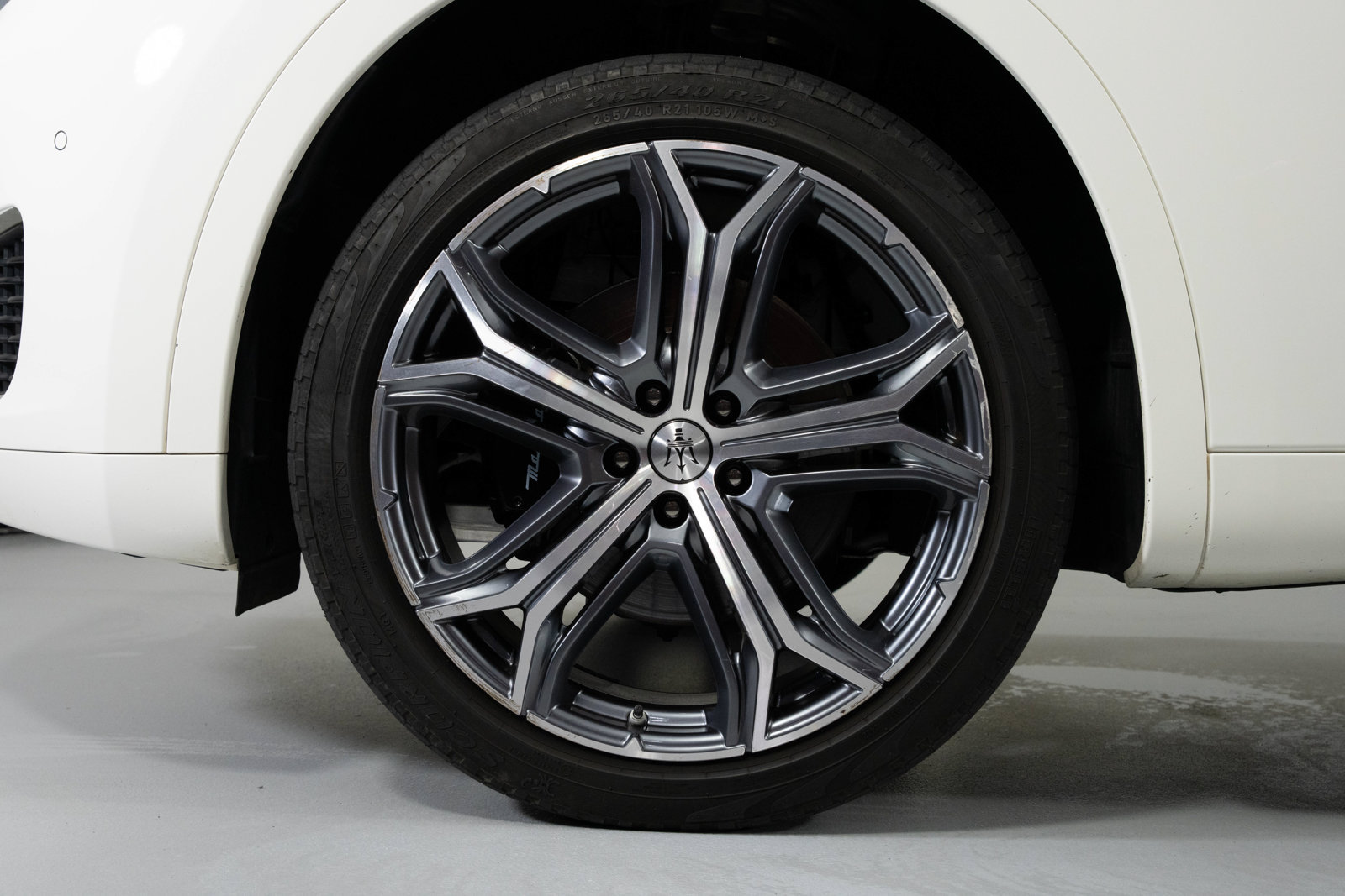 Used 2023 Maserati Levante GT AWD/4WD image 7