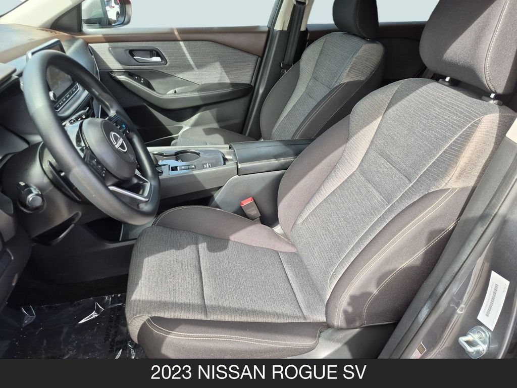 Used 2023 Nissan Rogue SV FWD image 14