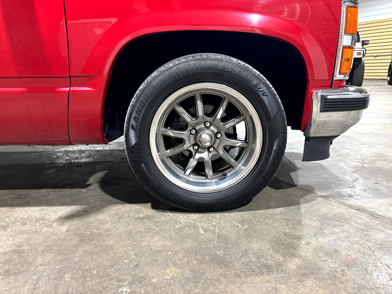 Used 1989 Chevrolet Silverado 1500 2WD Regular Cab image 32