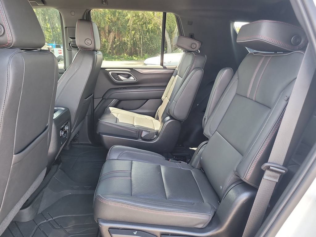 Used 2022 Chevrolet Tahoe RST w/ Luxury Package RWD image 12