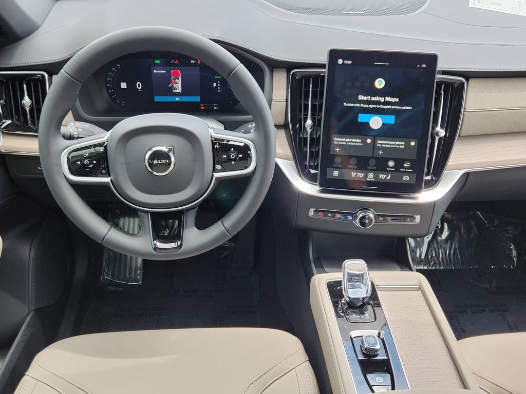 New 2026 Volvo XC90 T8 Plus w/ Protection Package Premier AWD/4WD image 3
