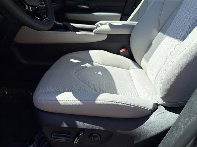 New 2026 Toyota Grand Highlander AWD Hybrid image 12