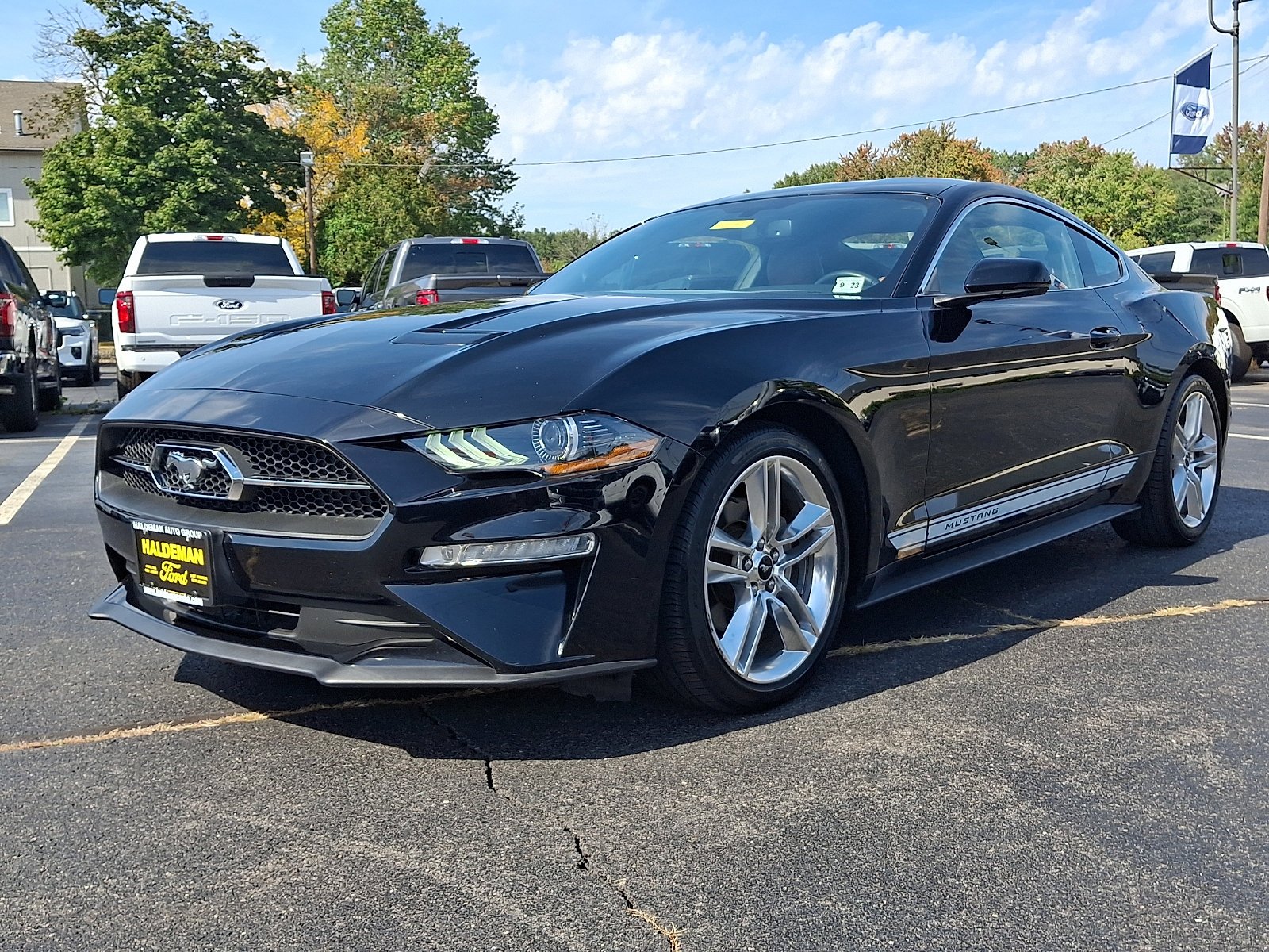 Used 2018 Ford Mustang Premium w/ Pony Package RWD image 3
