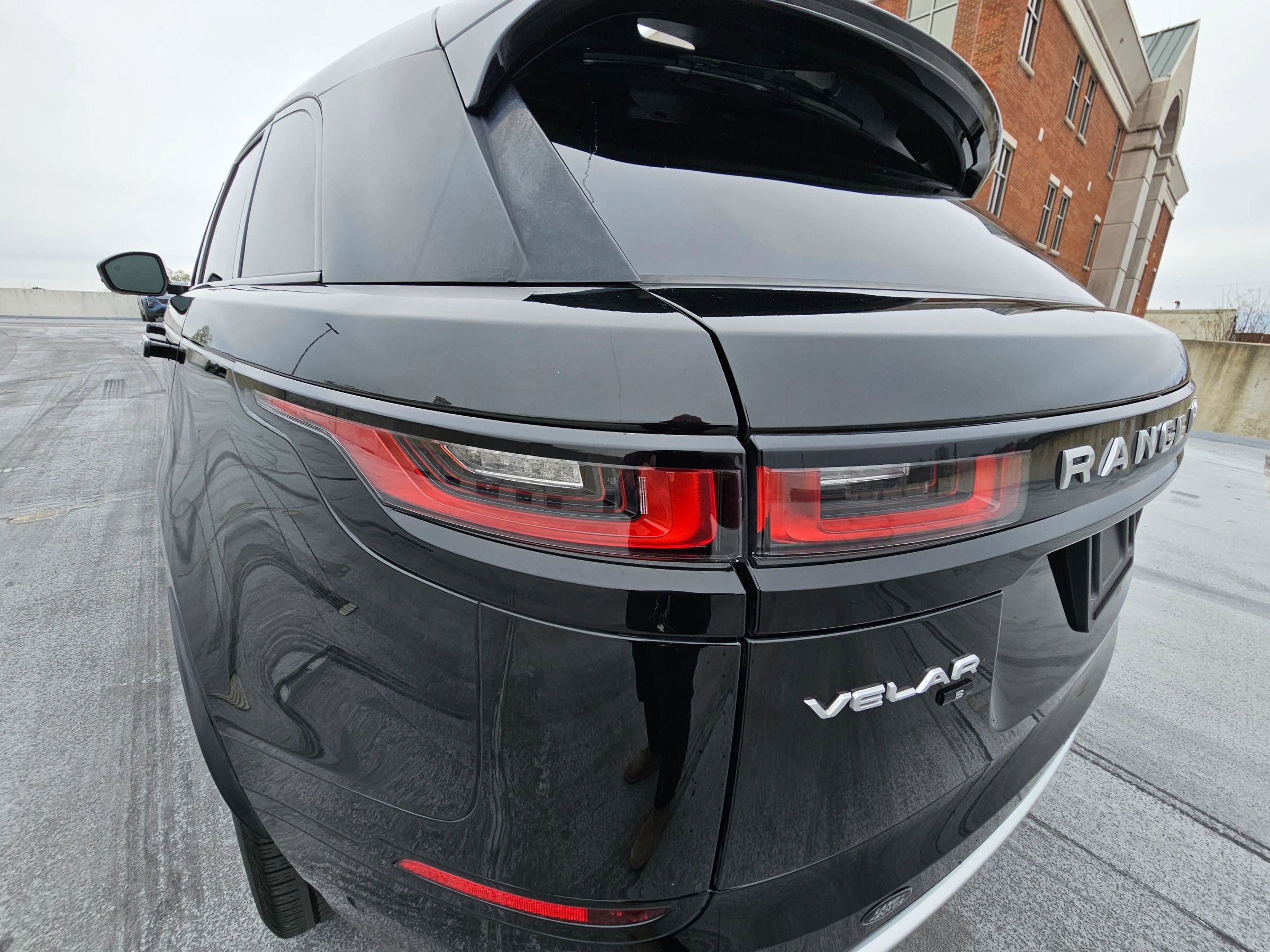 Used 2021 Land Rover Range Rover Velar S image 9