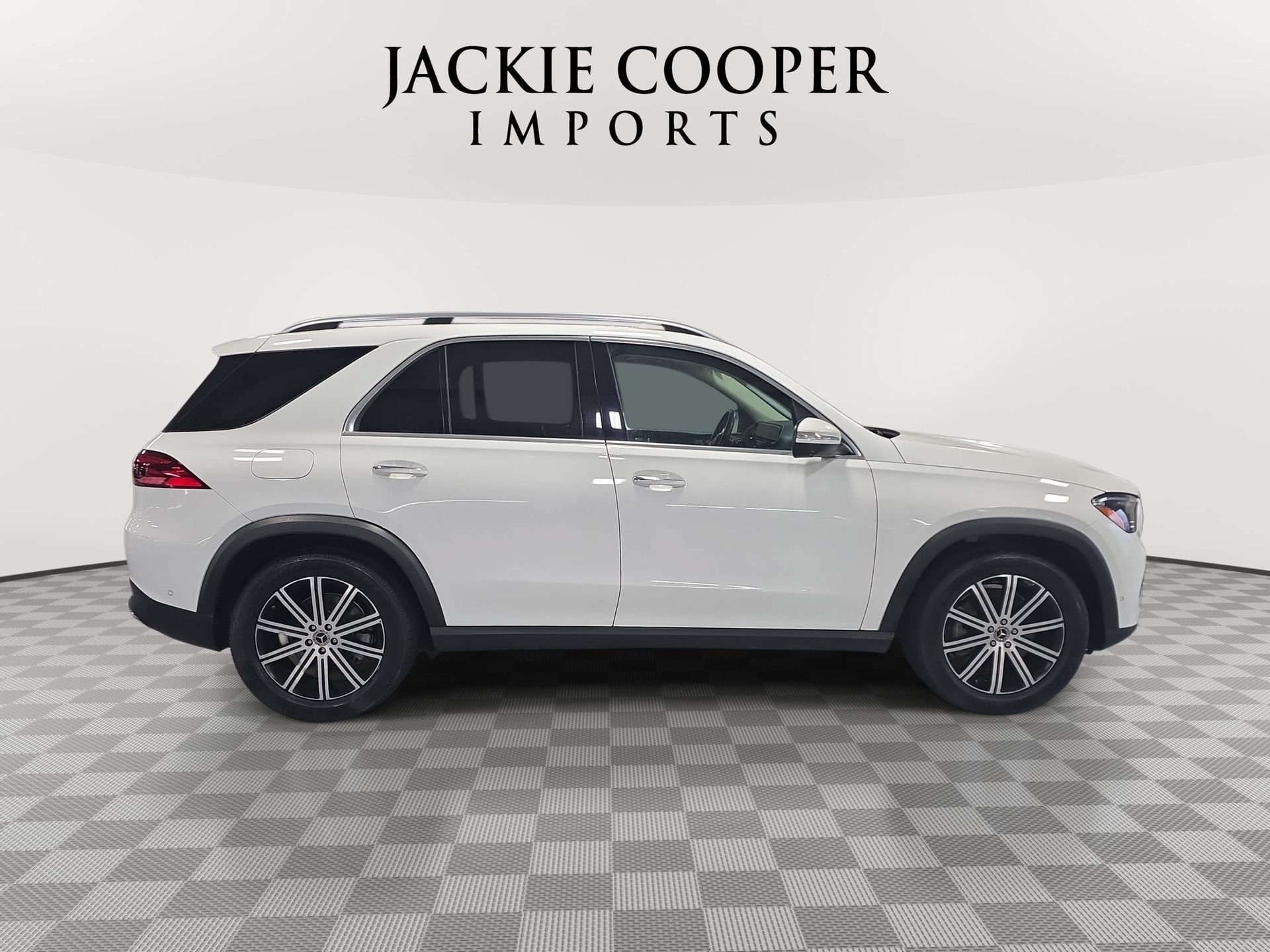 Certified 2024 Mercedes-Benz GLE 450 4MATIC image 4