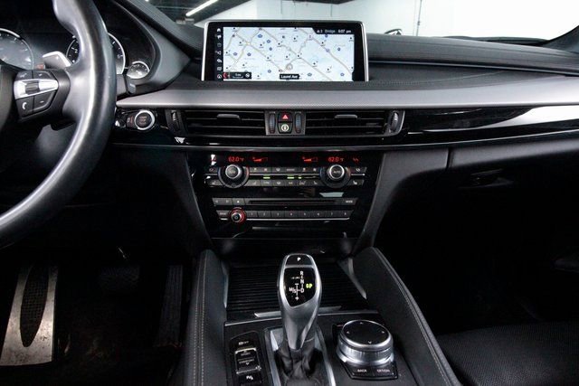 Used 2019 BMW X6 xDrive50i w/ M Sport Package image 9