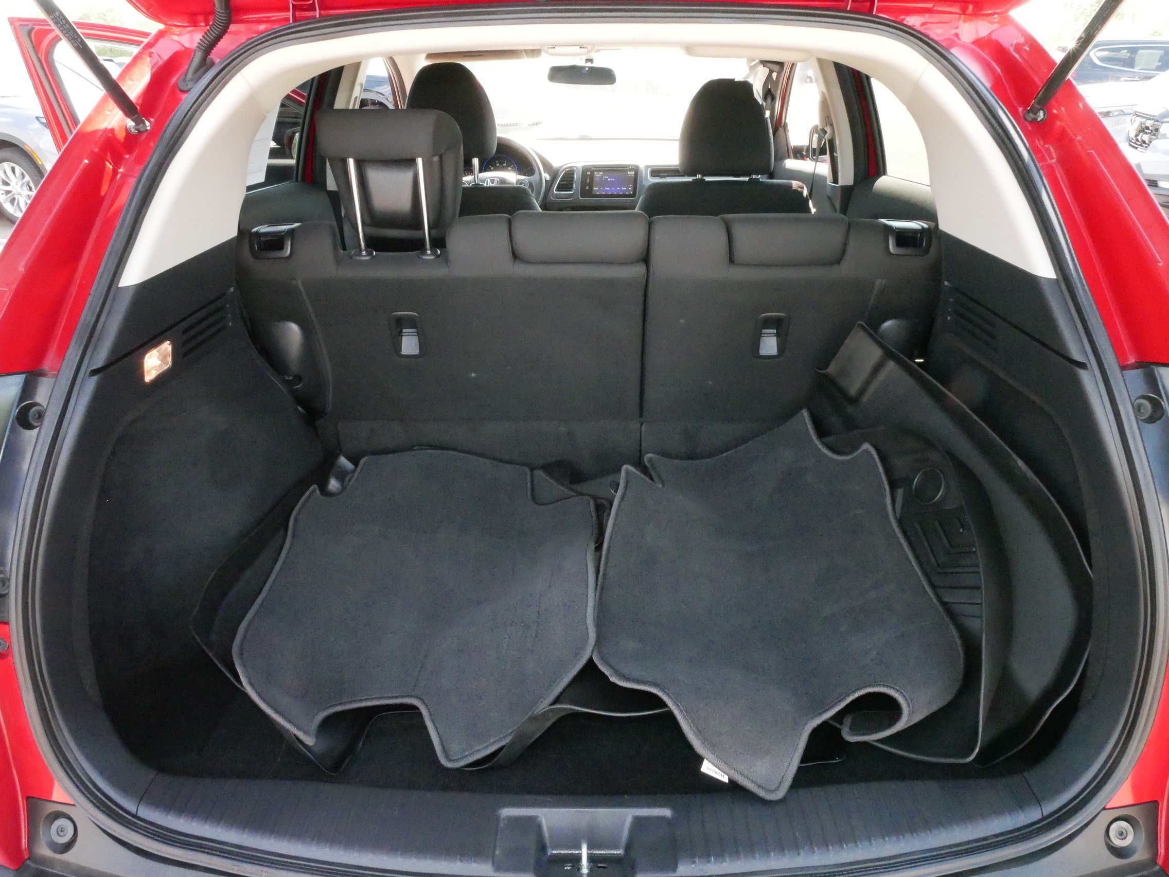 Used 2018 Honda HR-V EX image 18