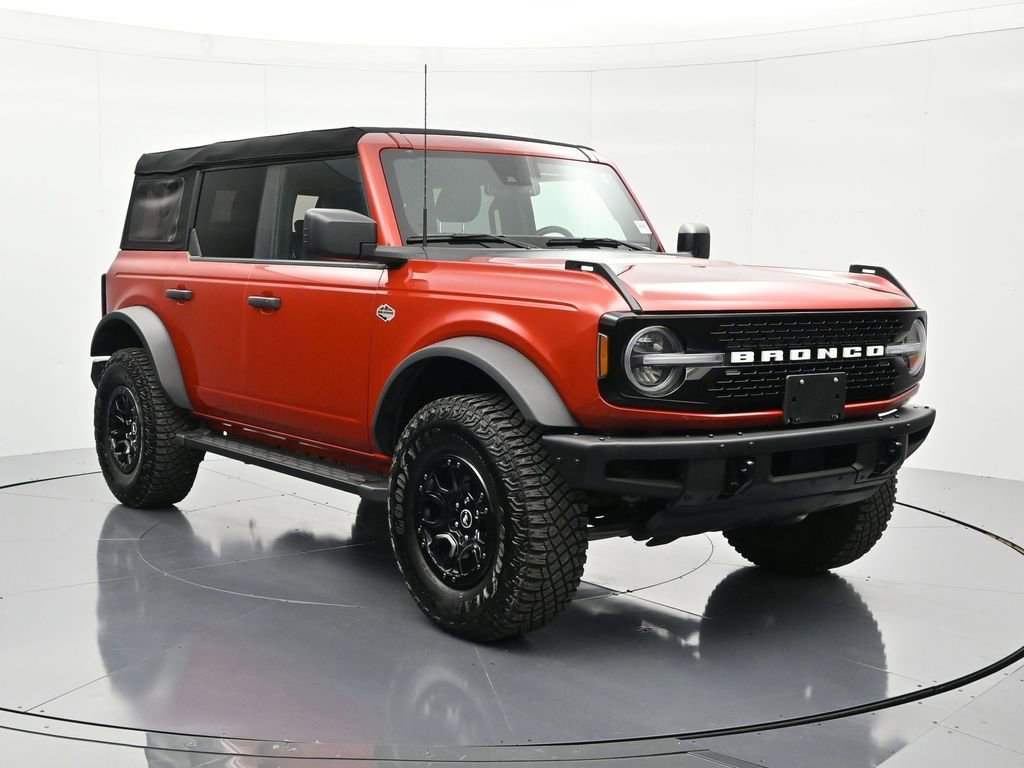 Used 2024 Ford Bronco Wildtrak image 3