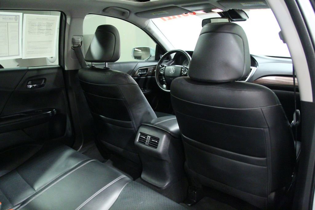 Used 2017 Honda Accord EX-L image 23