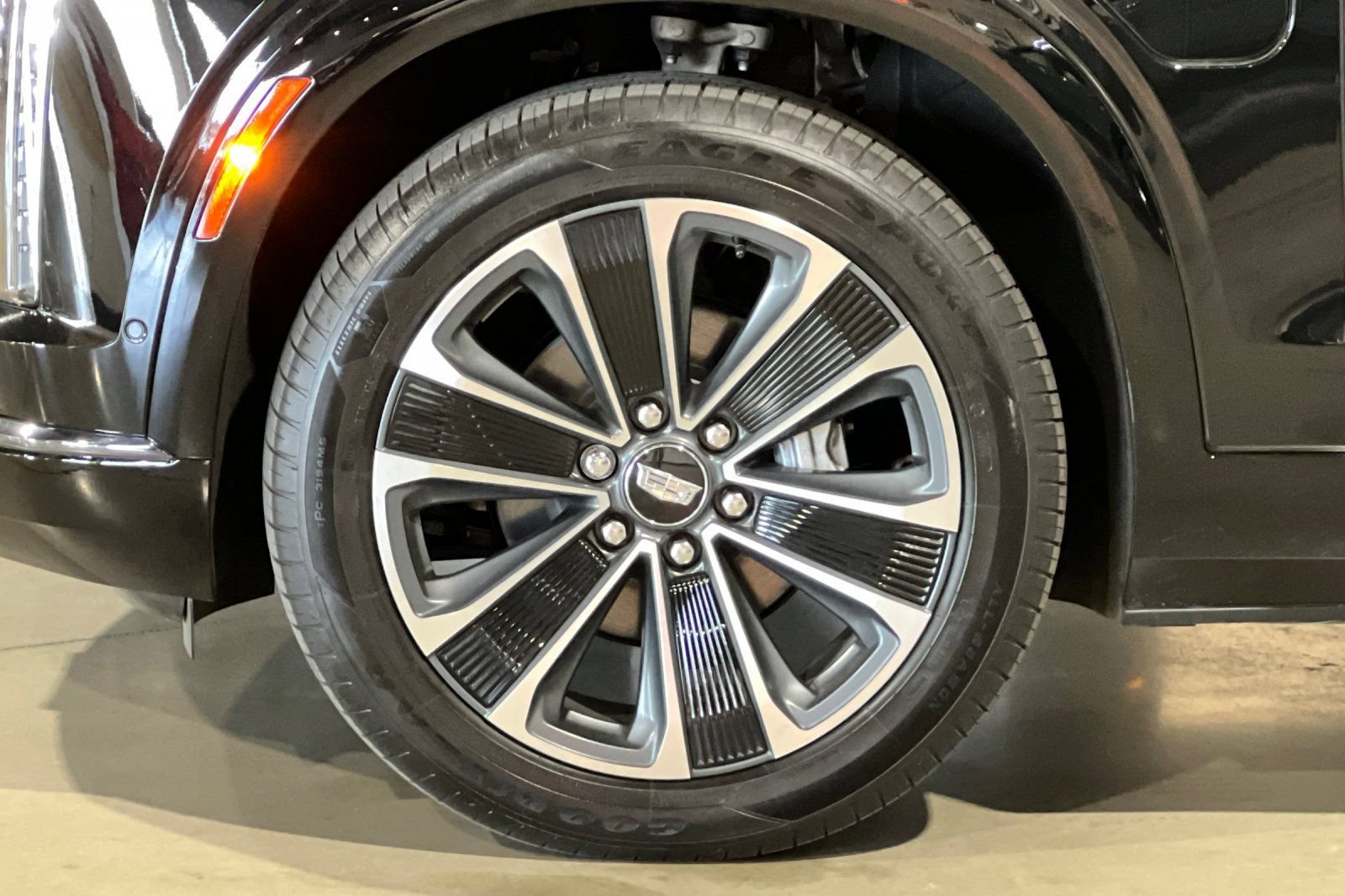 Used 2026 Cadillac Vistiq Sport AWD/4WD image 39