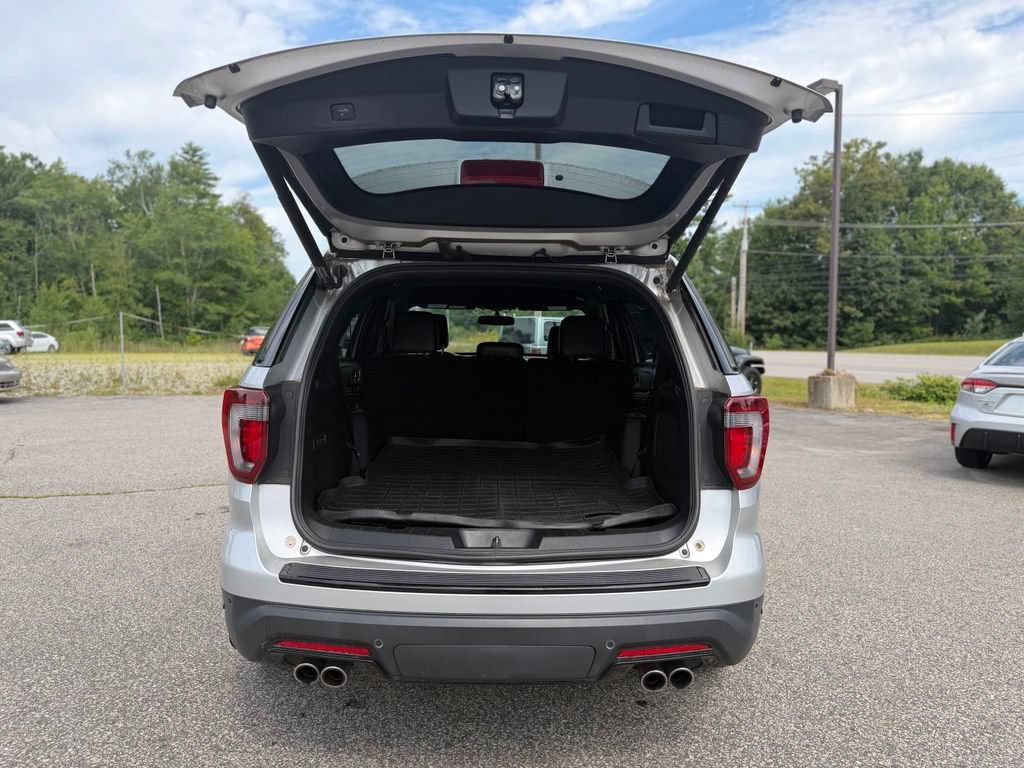 Used 2018 Ford Explorer Sport AWD/4WD image 10