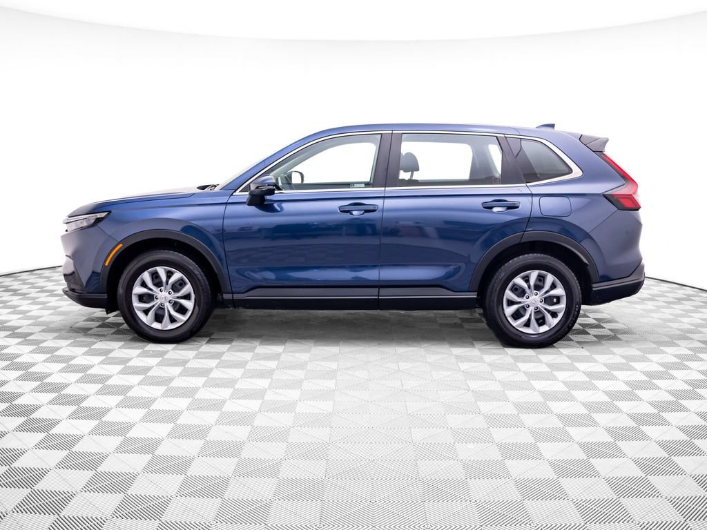Used 2024 Honda CR-V LX image 2