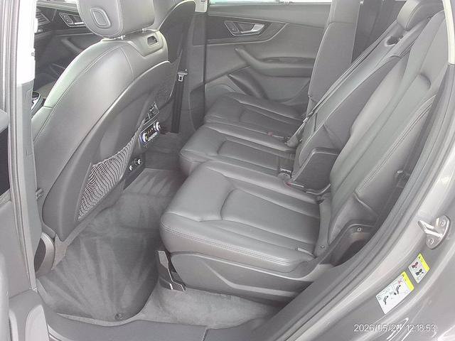 Used 2018 Audi Q7 3.0T Prestige AWD/4WD image 5