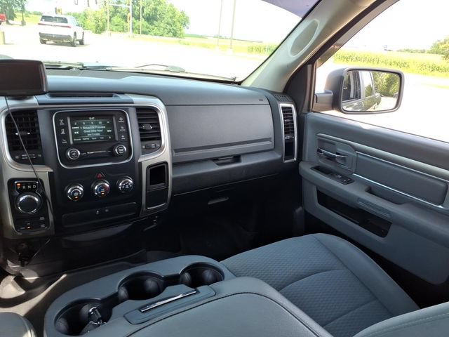 Used 2018 RAM 1500 Classic SLT AWD/4WD image 8
