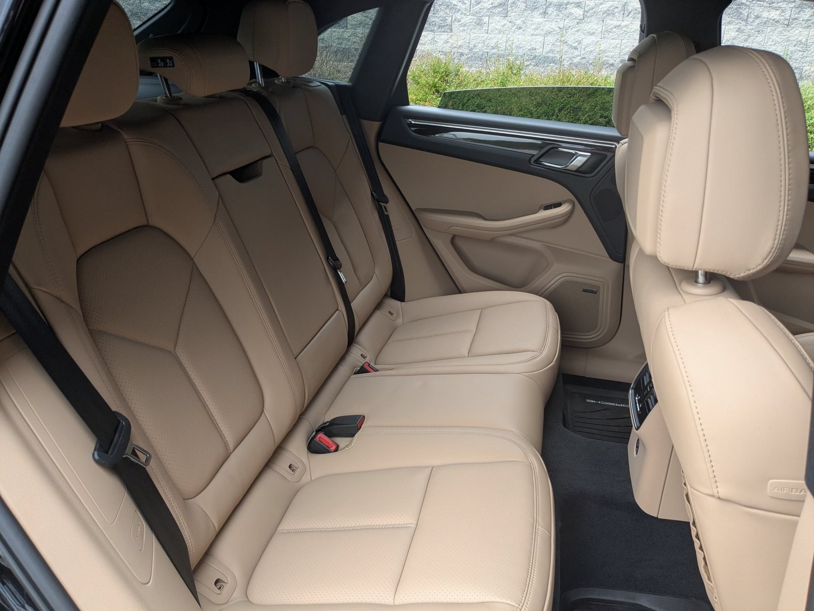 New 2026 Porsche Macan AWD/4WD image 25