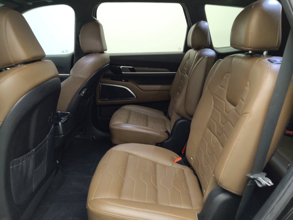 Used 2022 Kia Telluride SX w/ SX Prestige Package AWD/4WD image 18
