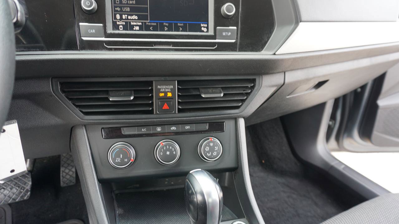 Used 2019 Volkswagen Jetta R-Line image 17