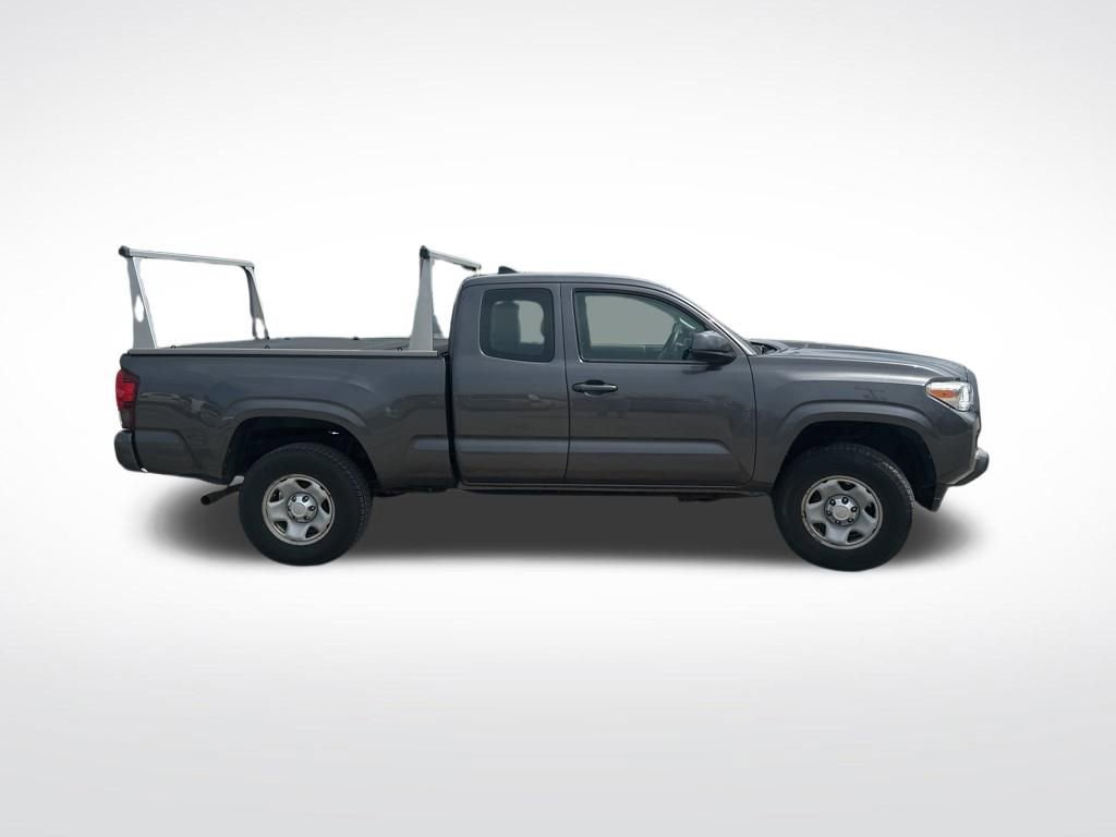 Used 2018 Toyota Tacoma SR w/ SR Convenience Package AWD/4WD image 6