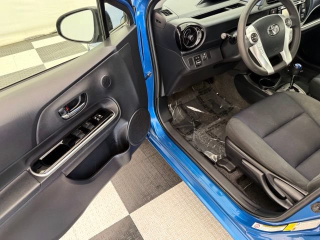 Used 2015 Toyota Prius C Two FWD image 28