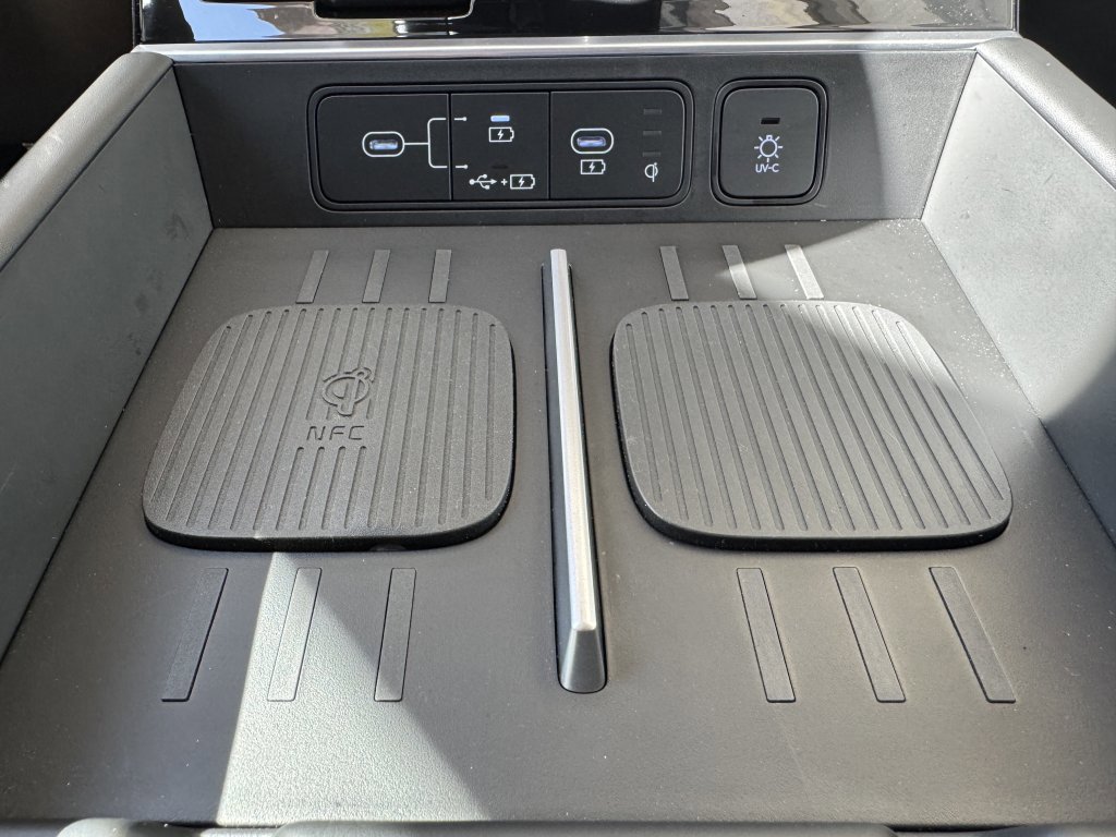 Used 2024 Hyundai Santa Fe Limited image 26