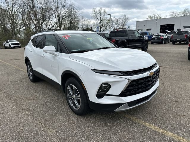 Used 2024 Chevrolet Blazer LT w/ Convenience Package image 11
