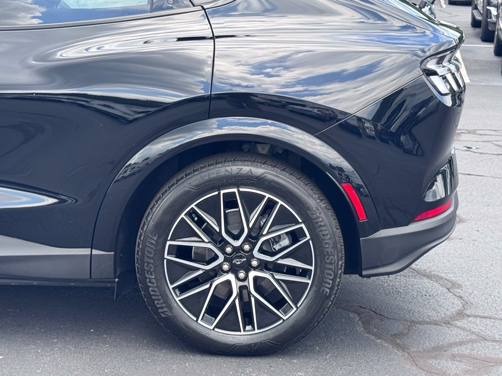 Used 2025 Ford Mustang Mach-E Premium RWD image 40