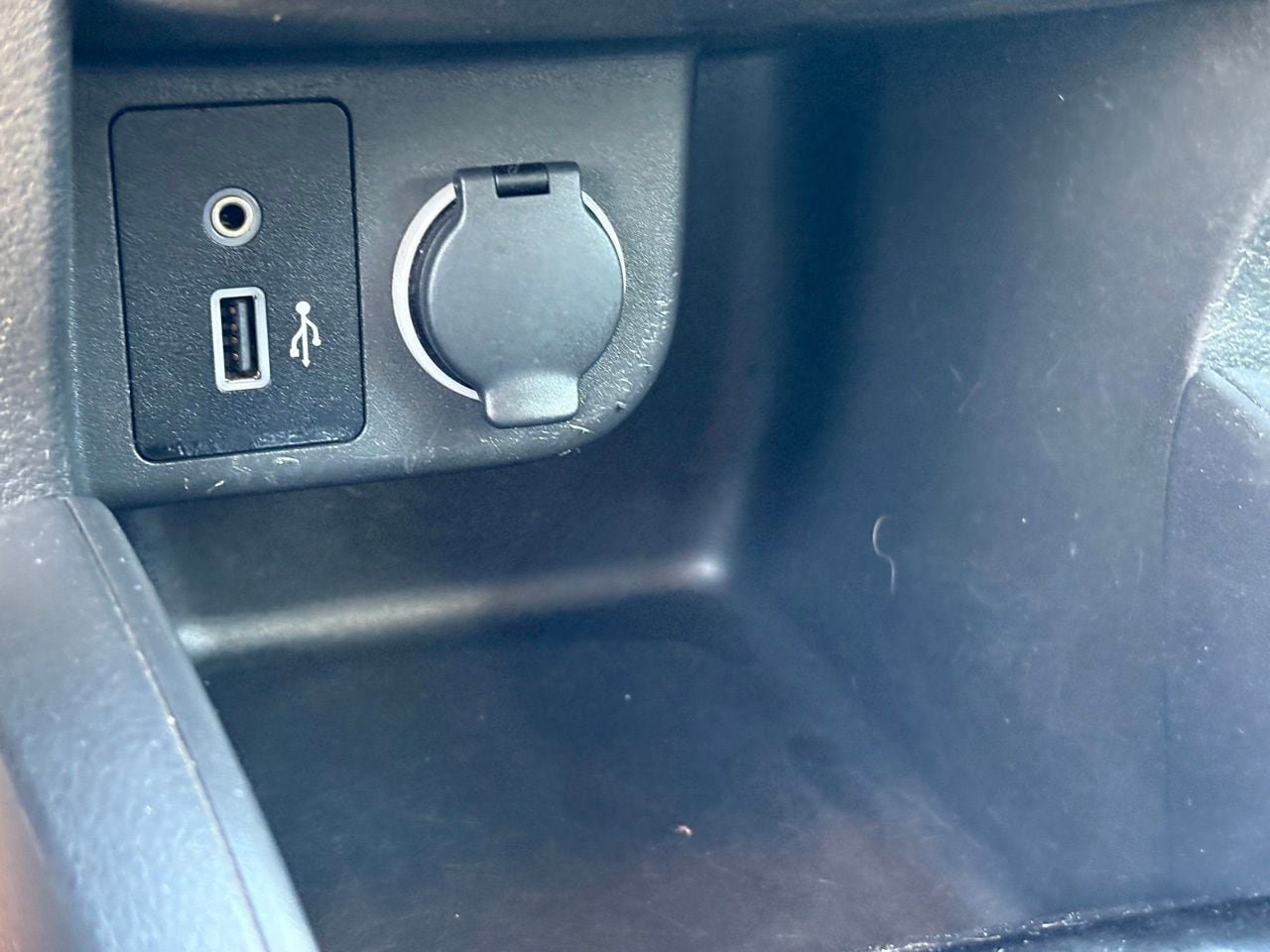 Certified 2021 Nissan Kicks S FWD image 24