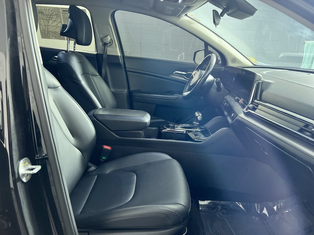 Certified 2024 Kia Sportage SX FWD image 30