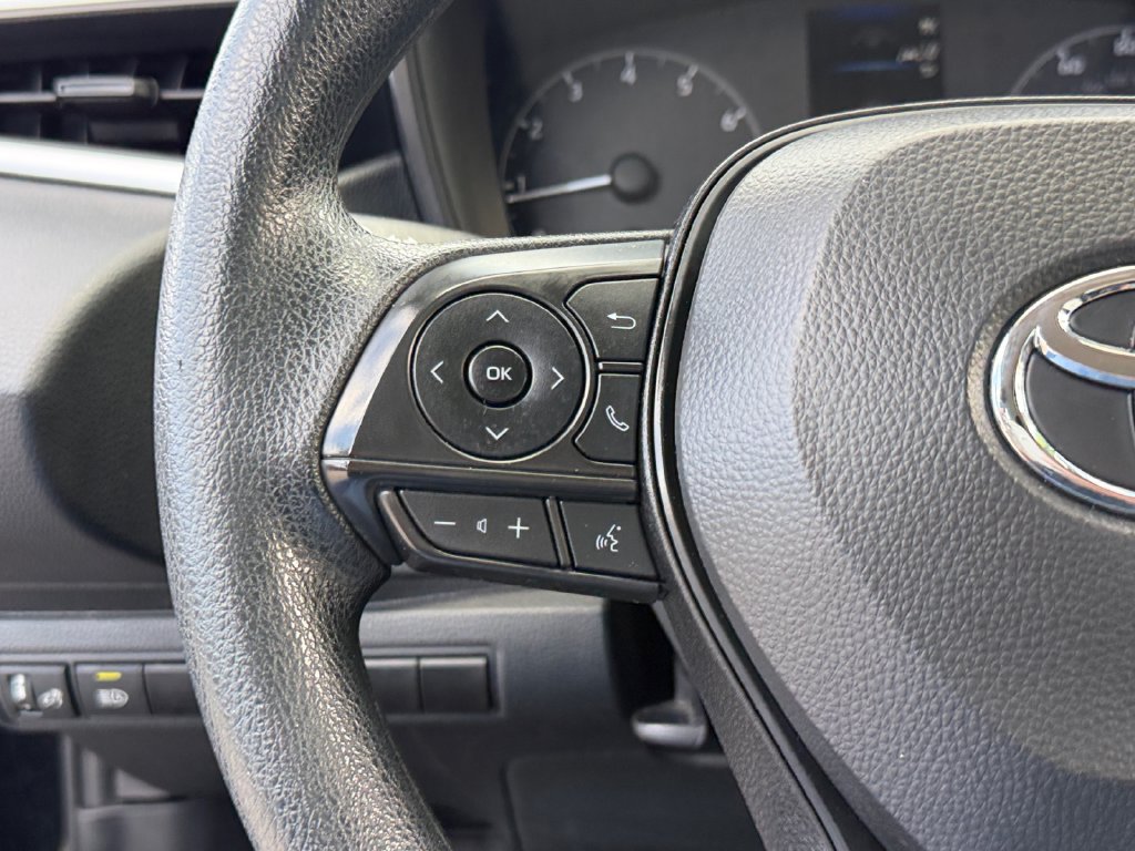 Used 2025 Toyota Corolla LE FWD image 20
