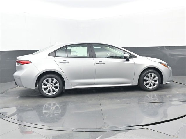 New 2026 Toyota Corolla LE image 2