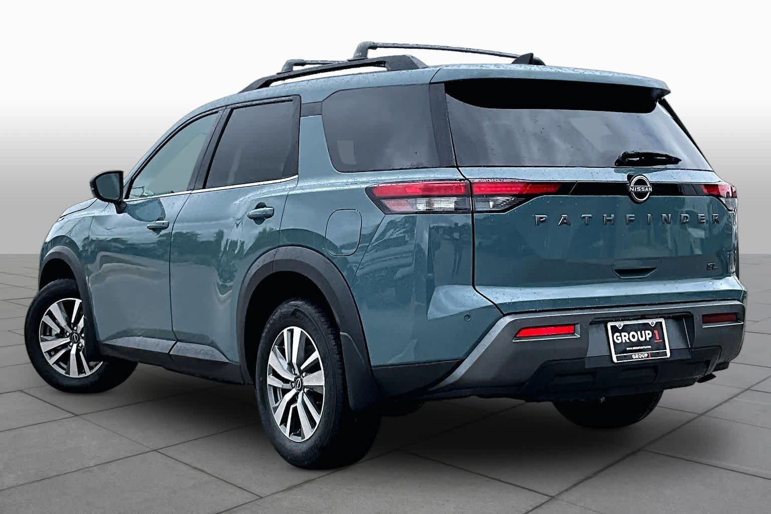 New 2026 Nissan Pathfinder SL FWD image 12