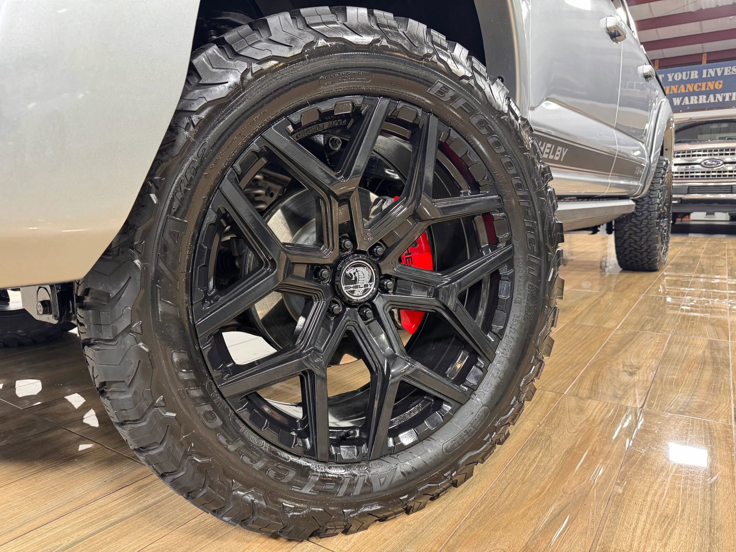 Used 2022 Ford F150 Lariat Limited w/ Equipment Group 502A High image 3