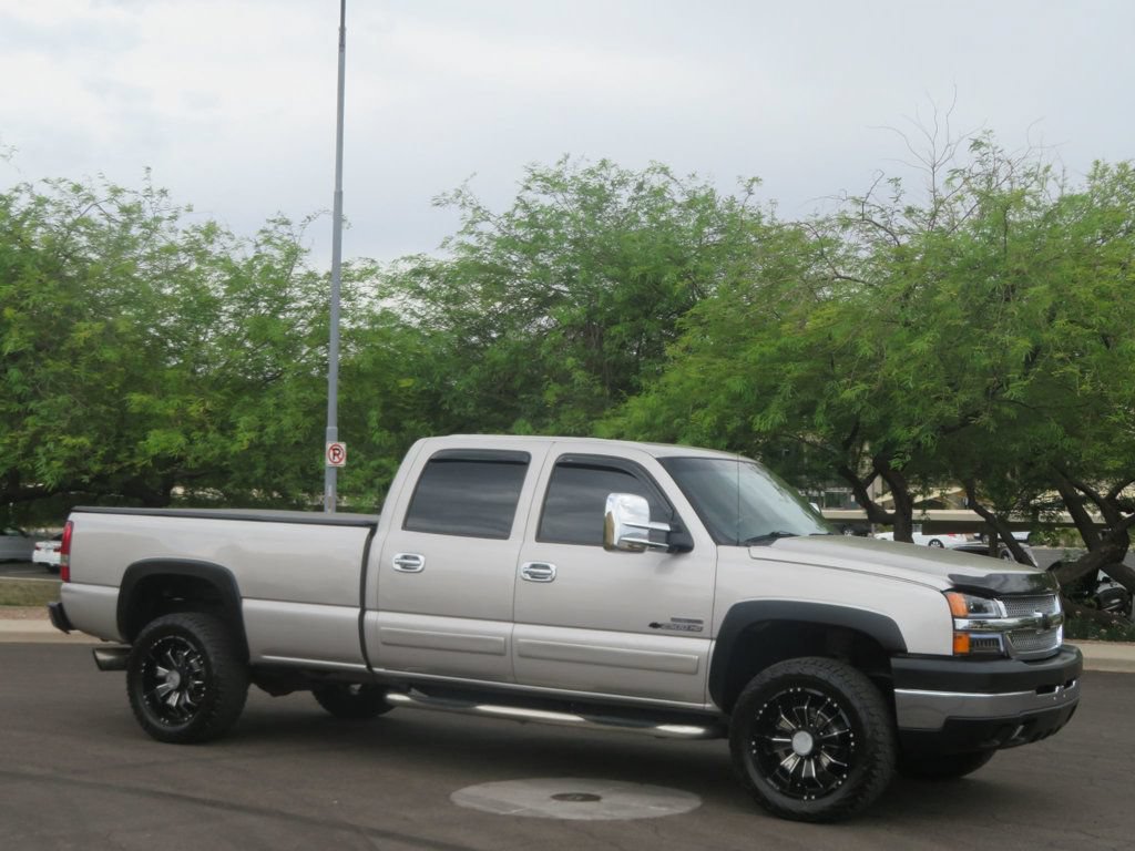 Used 2006 Chevrolet Silverado 2500 2WD Crew Cab image 4
