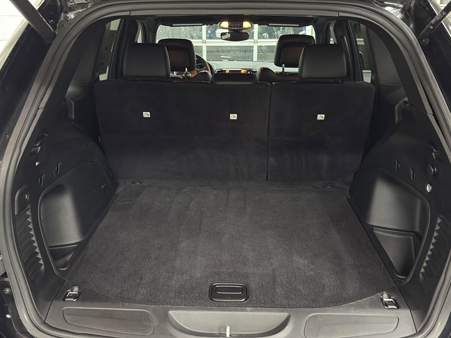 Used 2022 Jeep Grand Cherokee Limited AWD/4WD image 33