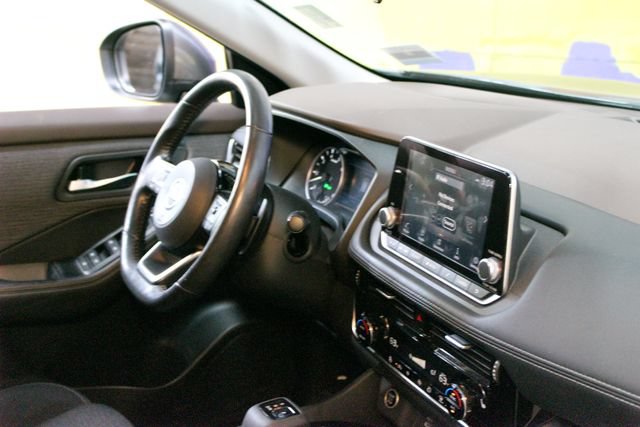 Used 2021 Nissan Rogue SV FWD image 10