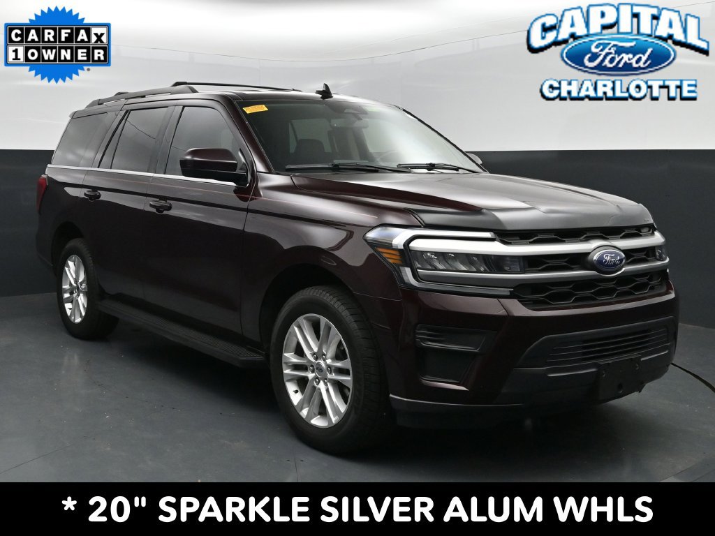 Used 2024 Ford Expedition XLT RWD image 3