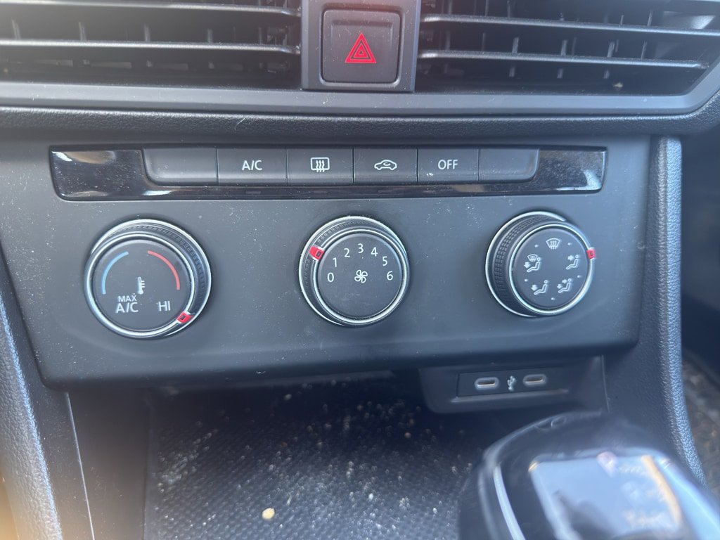 Used 2024 Volkswagen Jetta S image 19