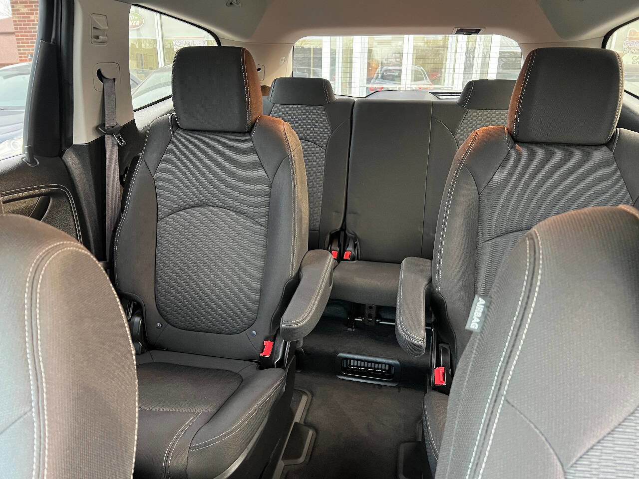 Used 2015 Chevrolet Traverse LT image 15