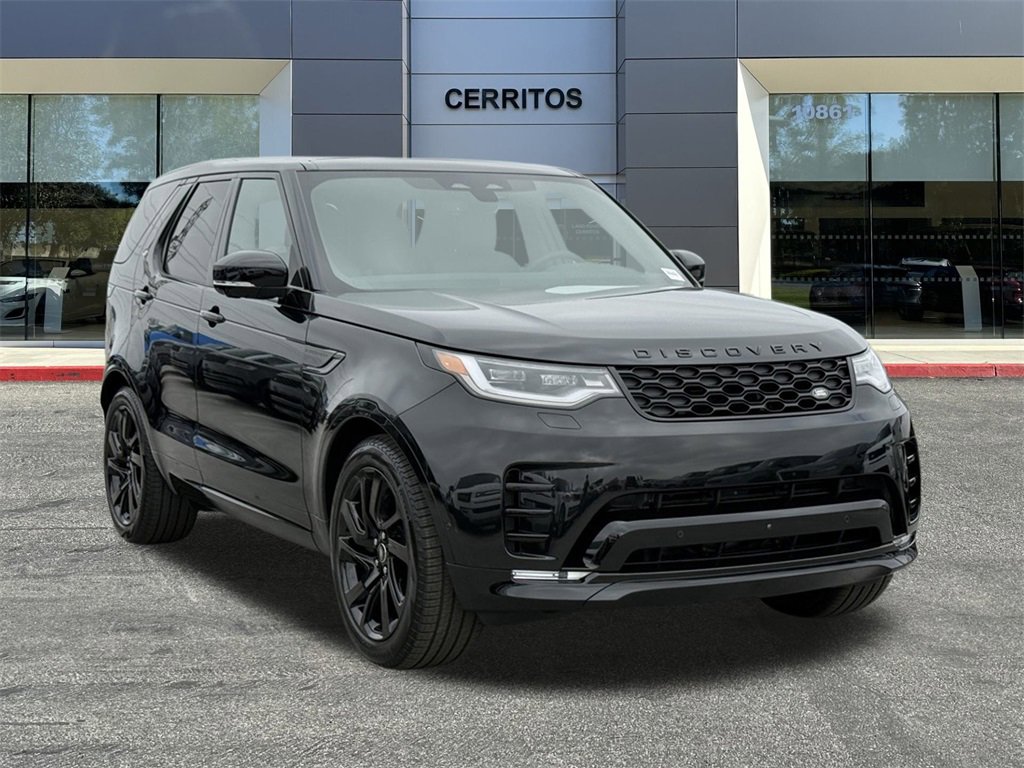 New 2025 Land Rover Discovery Dynamic SE image 3