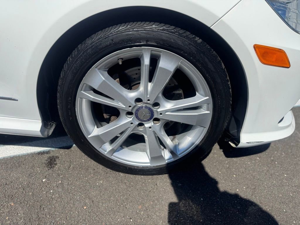 Used 2013 Mercedes-Benz E 350 Sedan image 17