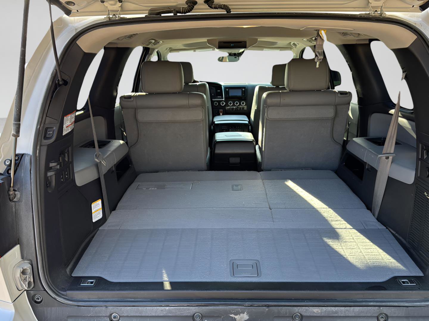 Used 2019 Toyota Sequoia Platinum AWD/4WD image 28