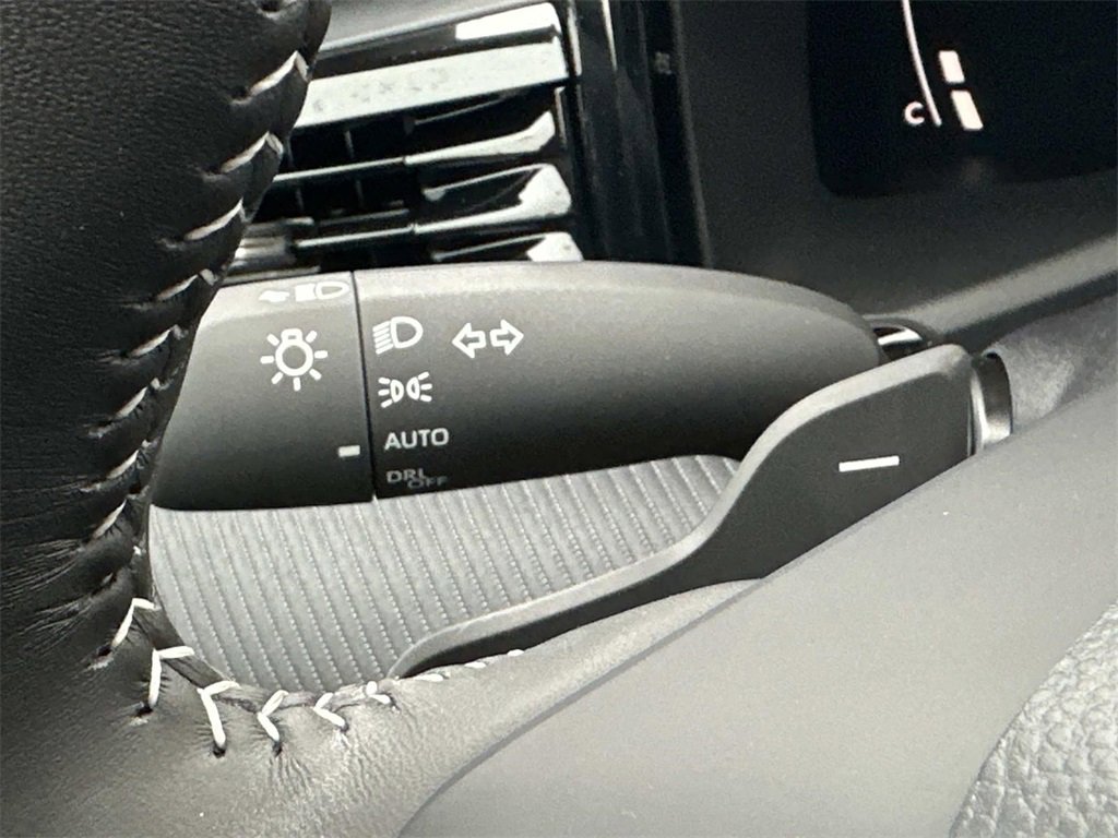 New 2026 Toyota Camry SE w/ Convenience Package image 24