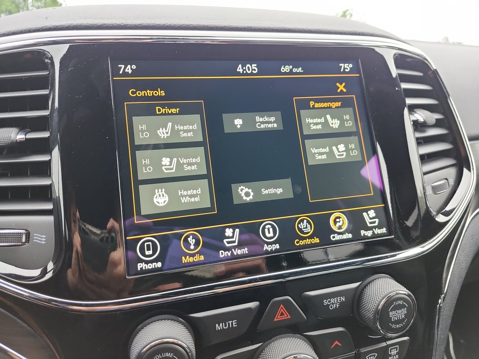 Used 2019 Jeep Grand Cherokee Limited w/ Luxury Group II AWD/4WD image 20