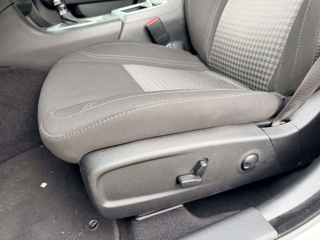 Used 2023 Dodge Charger SXT RWD image 17
