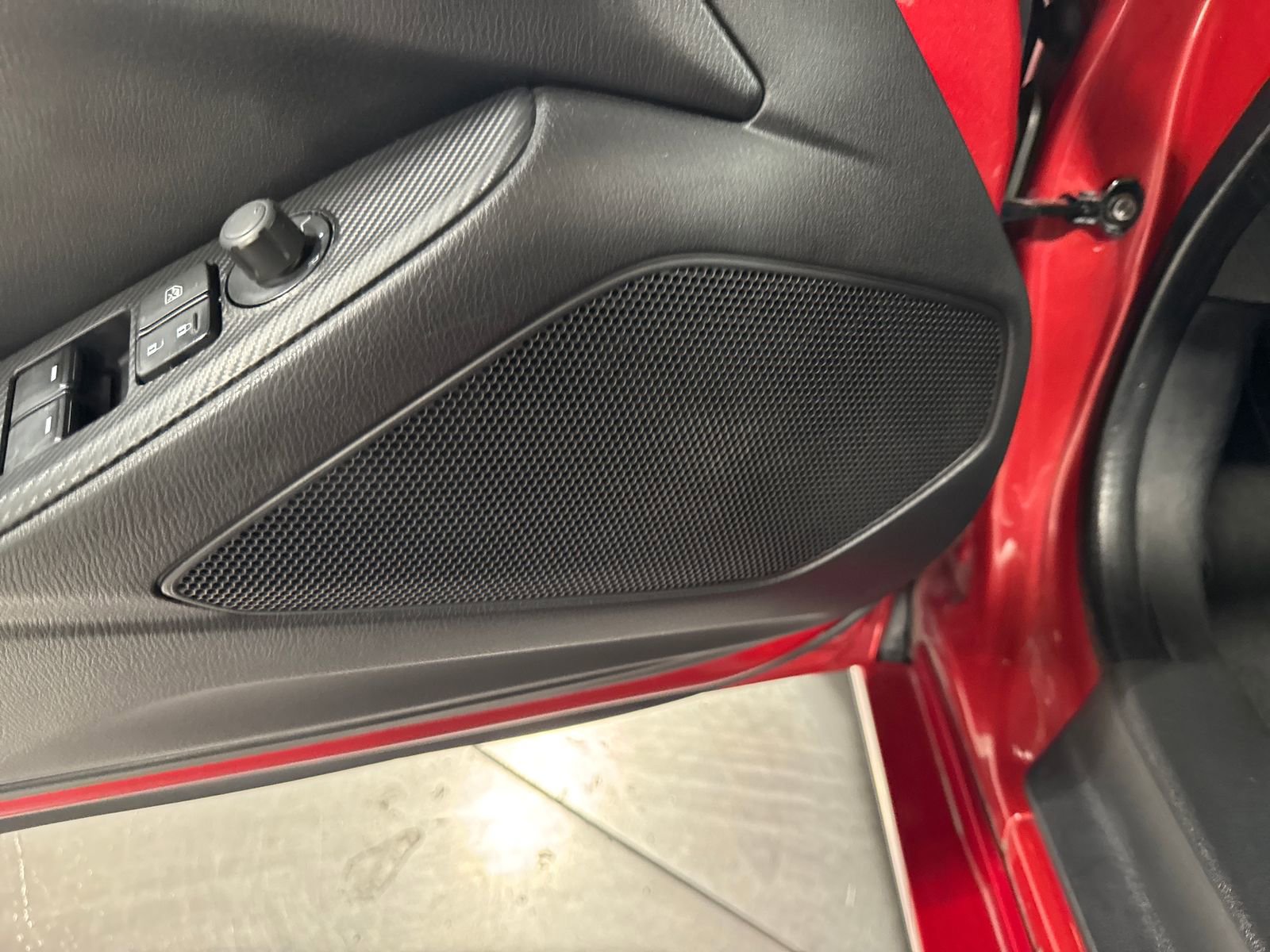 Used 2017 MAZDA MX-5 Miata Sport RWD image 15